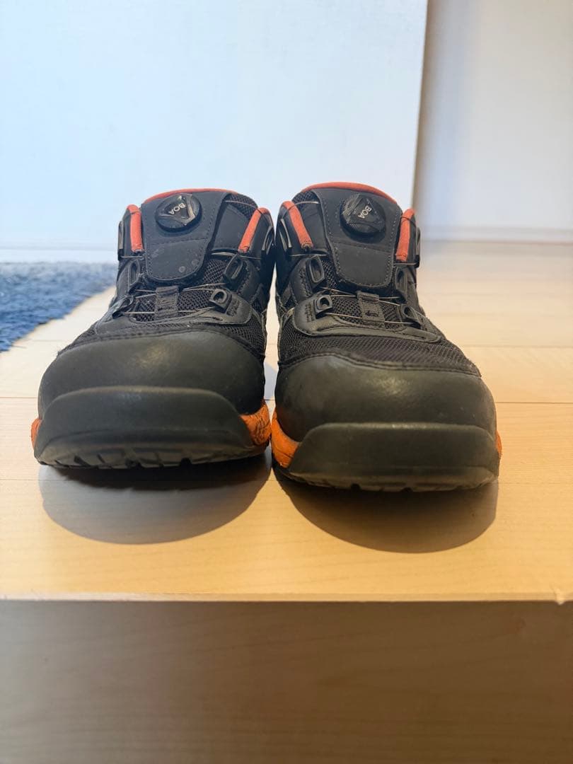 ASICS 安全靴 ブラック/オレンジ　箱あり
