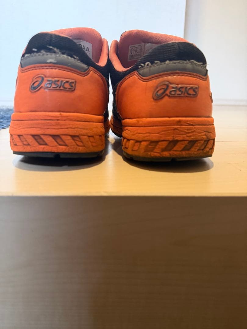 ASICS 安全靴 ブラック/オレンジ　箱あり