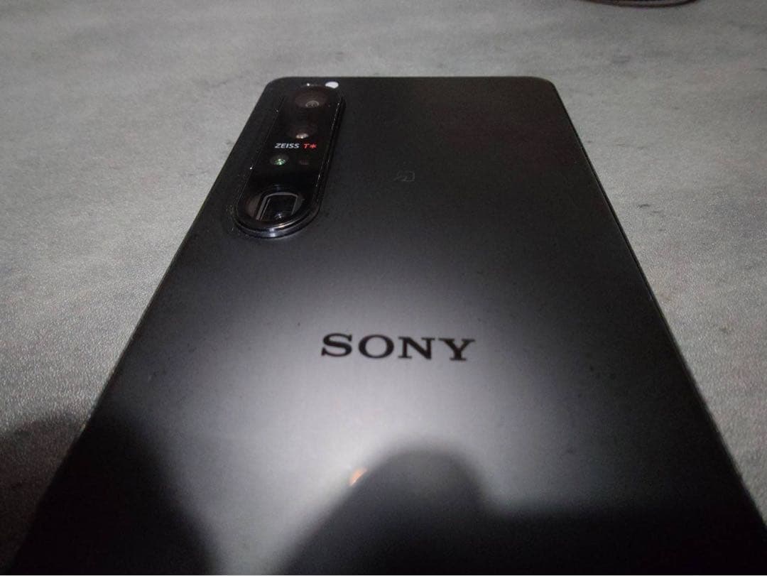 バッテリー良好Xperia 1 III SO-51B フロストブラック
