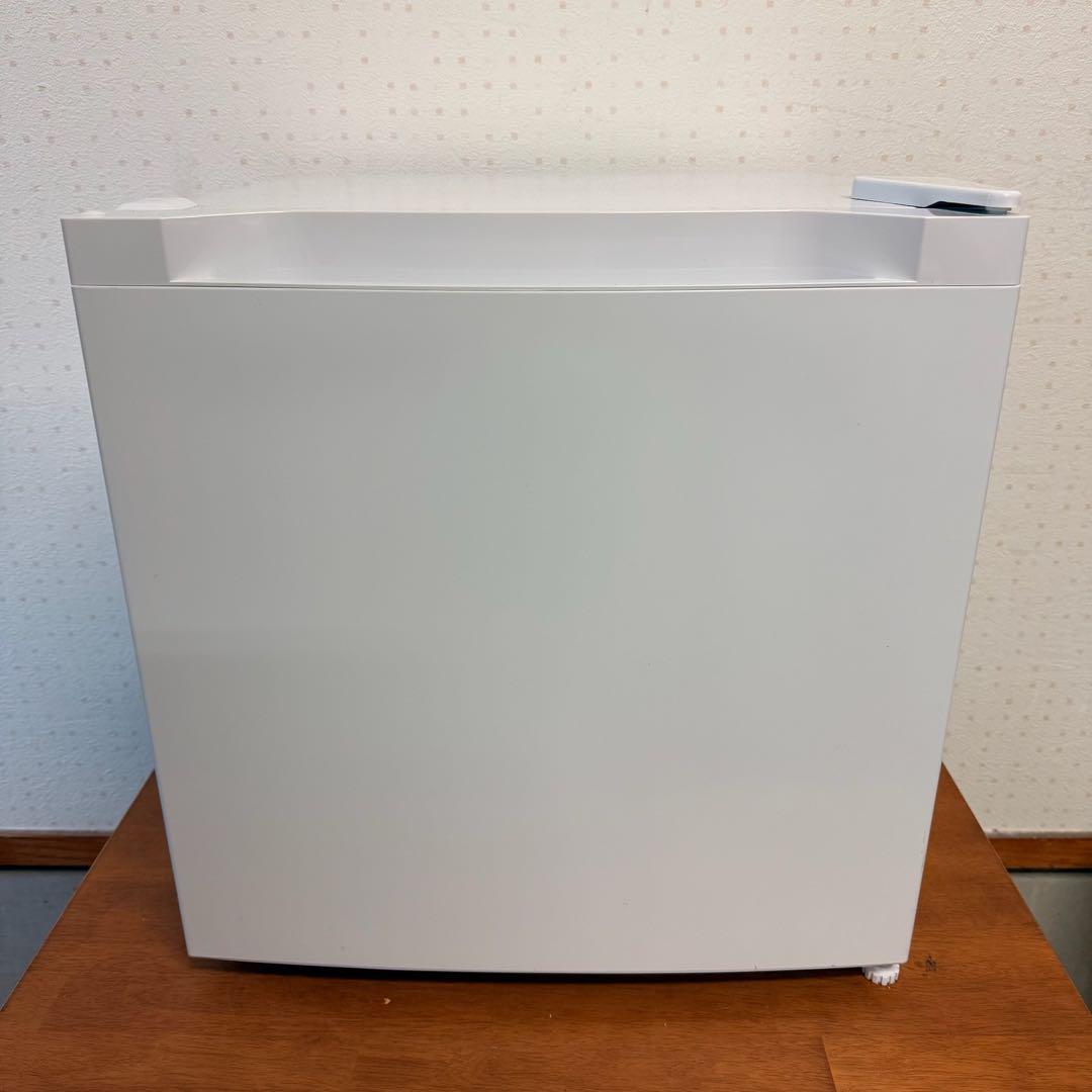 ● 極美品 アイリスオーヤマ 31L 冷凍庫 PF-A31FD 2024年製