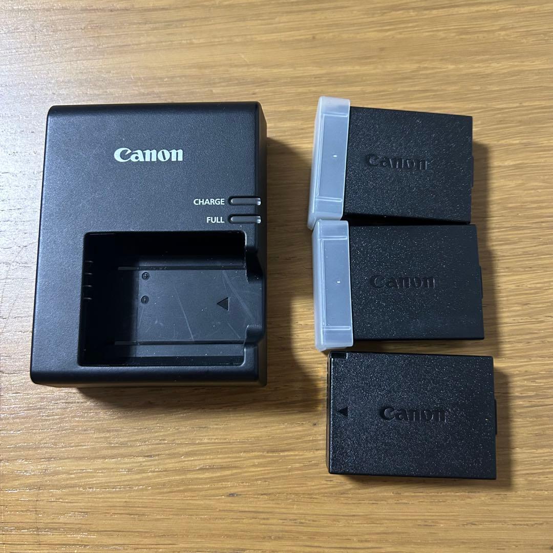 Canon EOS Kiss X90 デジタル一眼レフカメラ