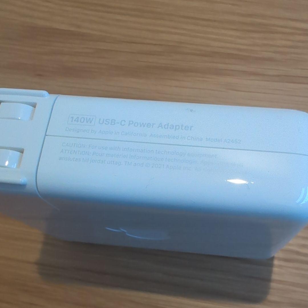 Apple 140W USB-C Power Adapter 未使用