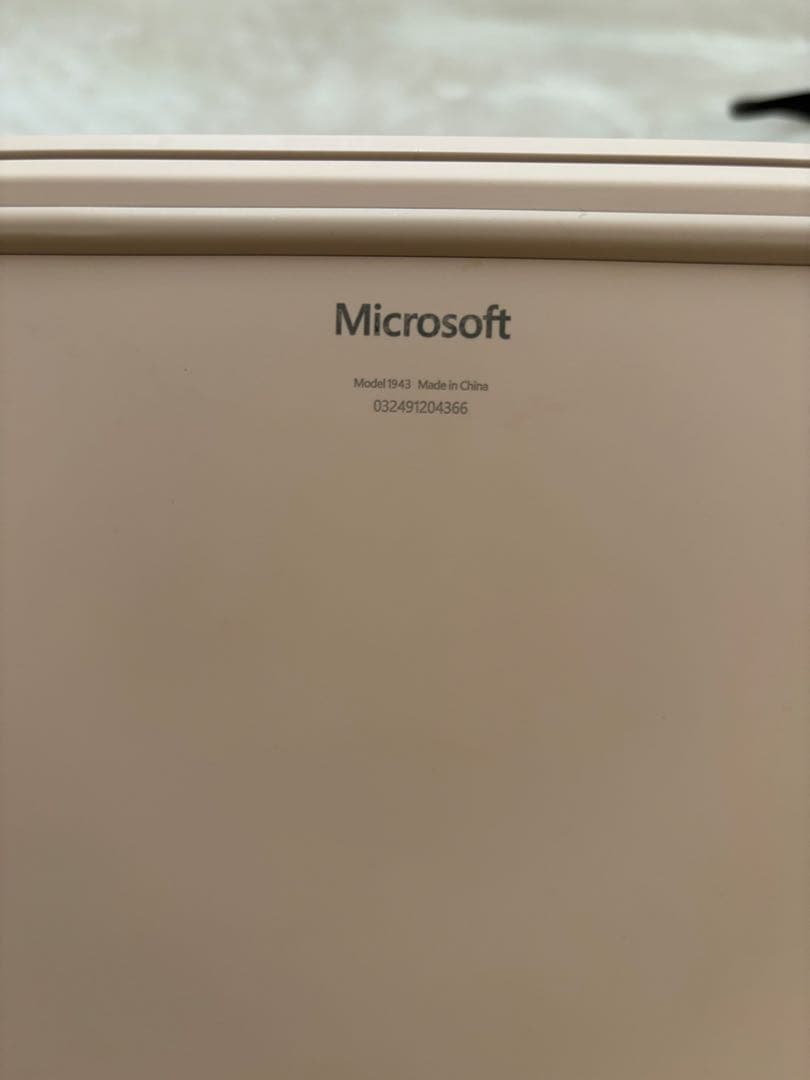 Microsoft Surface Laptop パソコン