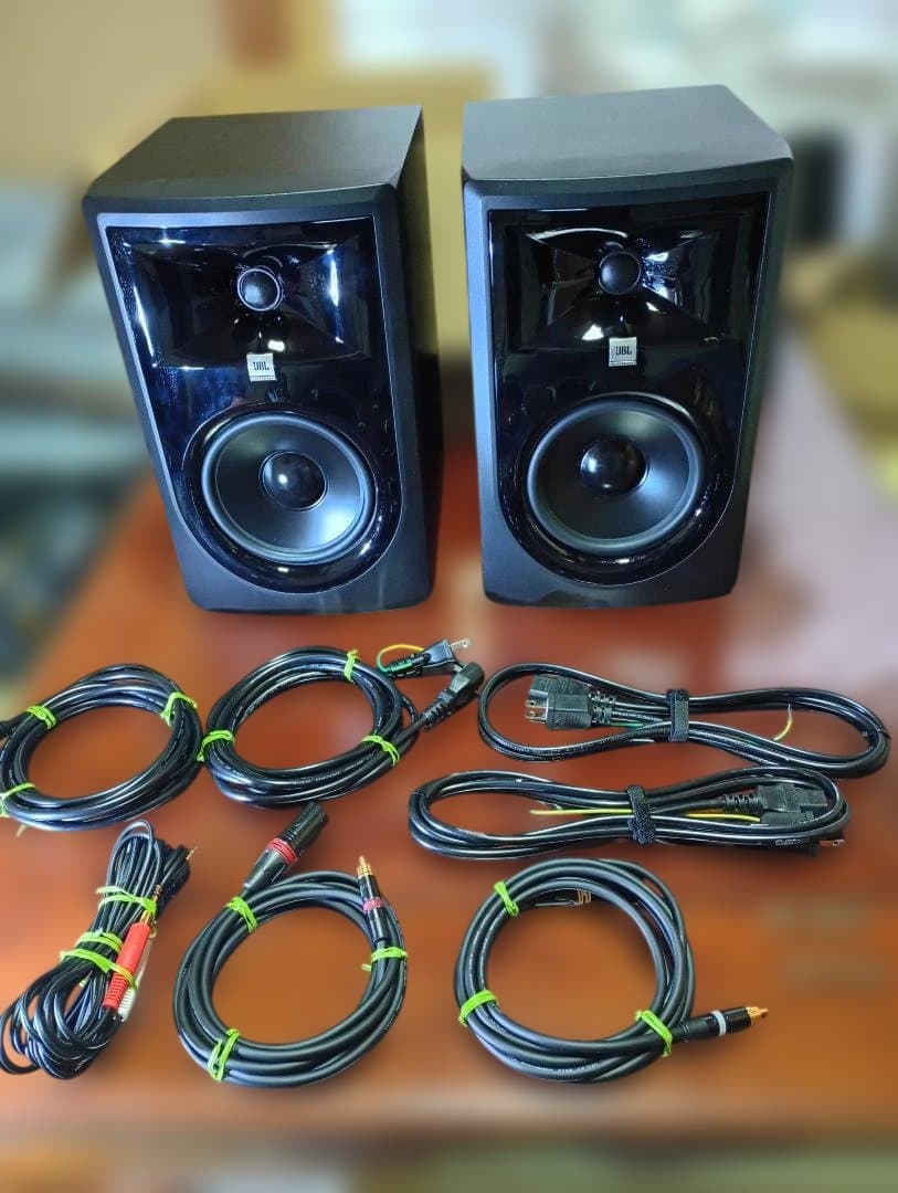 JBL / 306P MKII　パワード・スタジオモニター　2本ペアセット