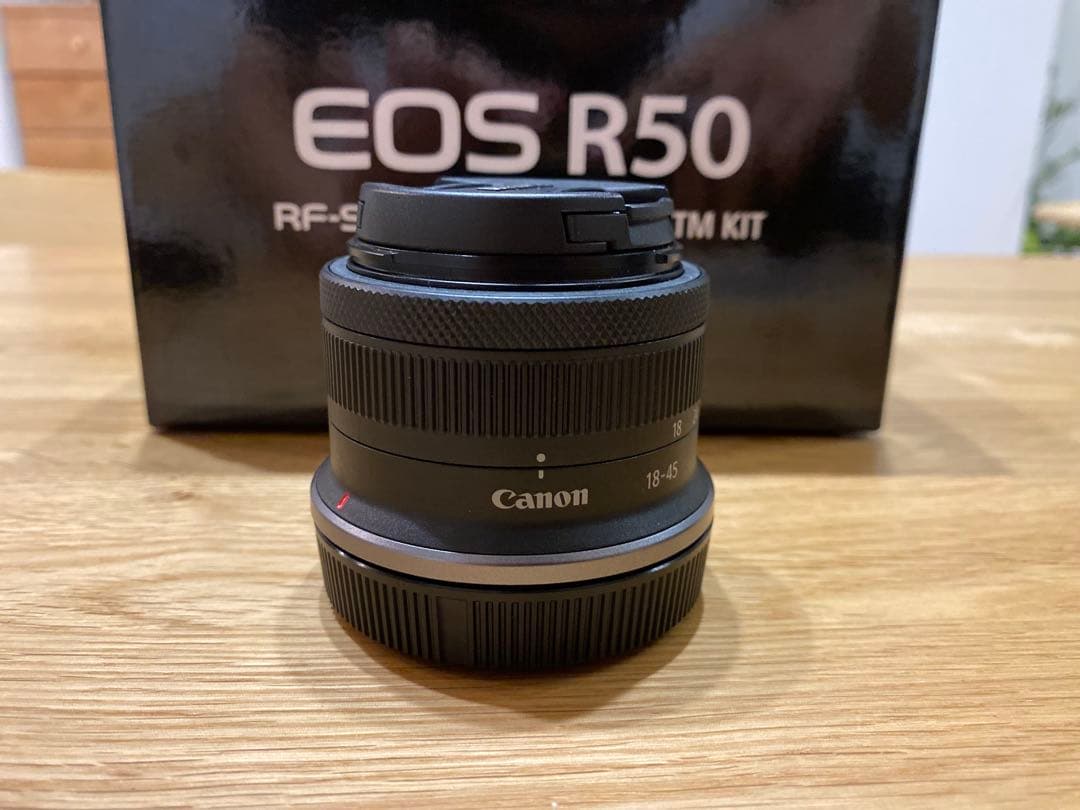EOS R50 レンズキット