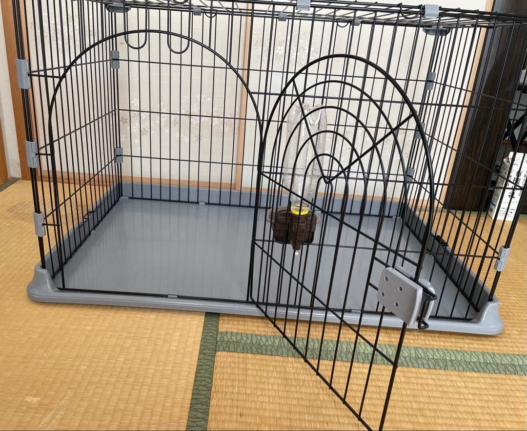 小•中型犬用 ブラック ケージ 水ボトル付き