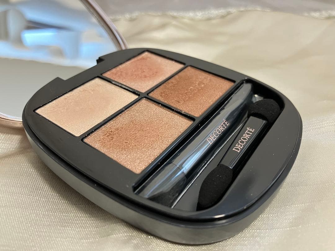 コスメデコルテ スキンシャドウ デザイニング パレット アイシャドウ 01
