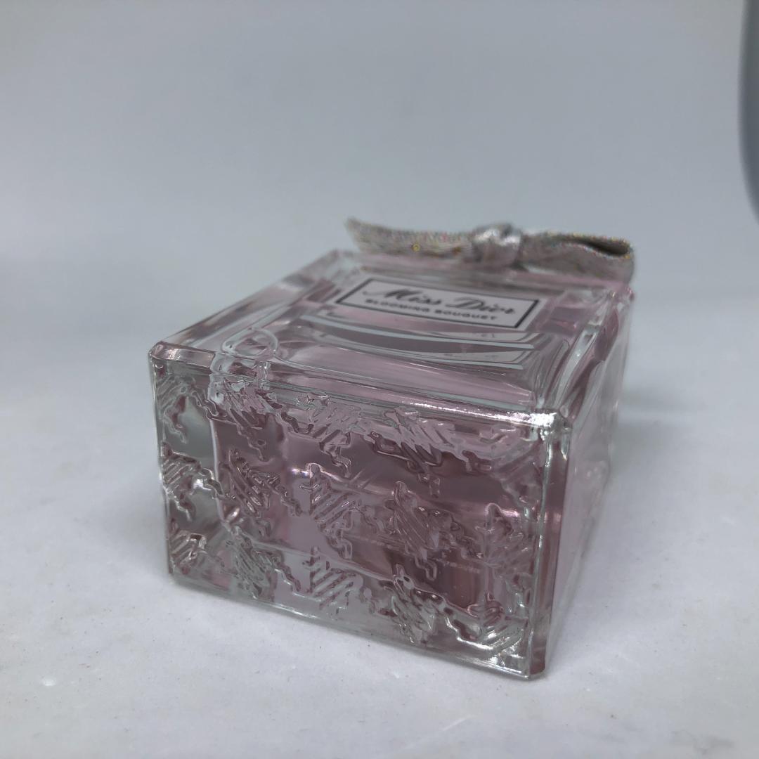 ミスディオール ブルーミングブーケ 30mL　E357