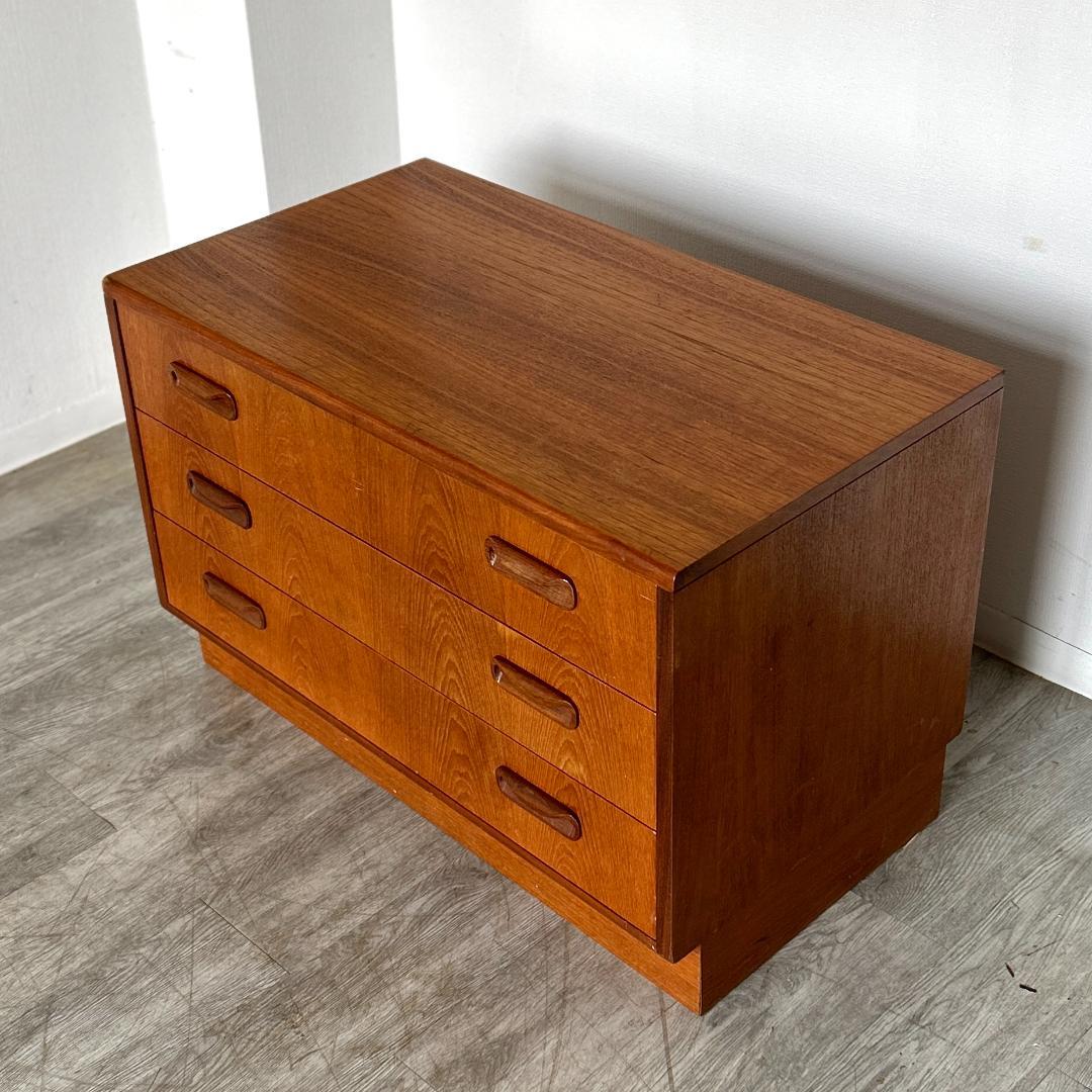 イギリス アンティーク家具 G-PLAN チェスト 1960年頃 986A