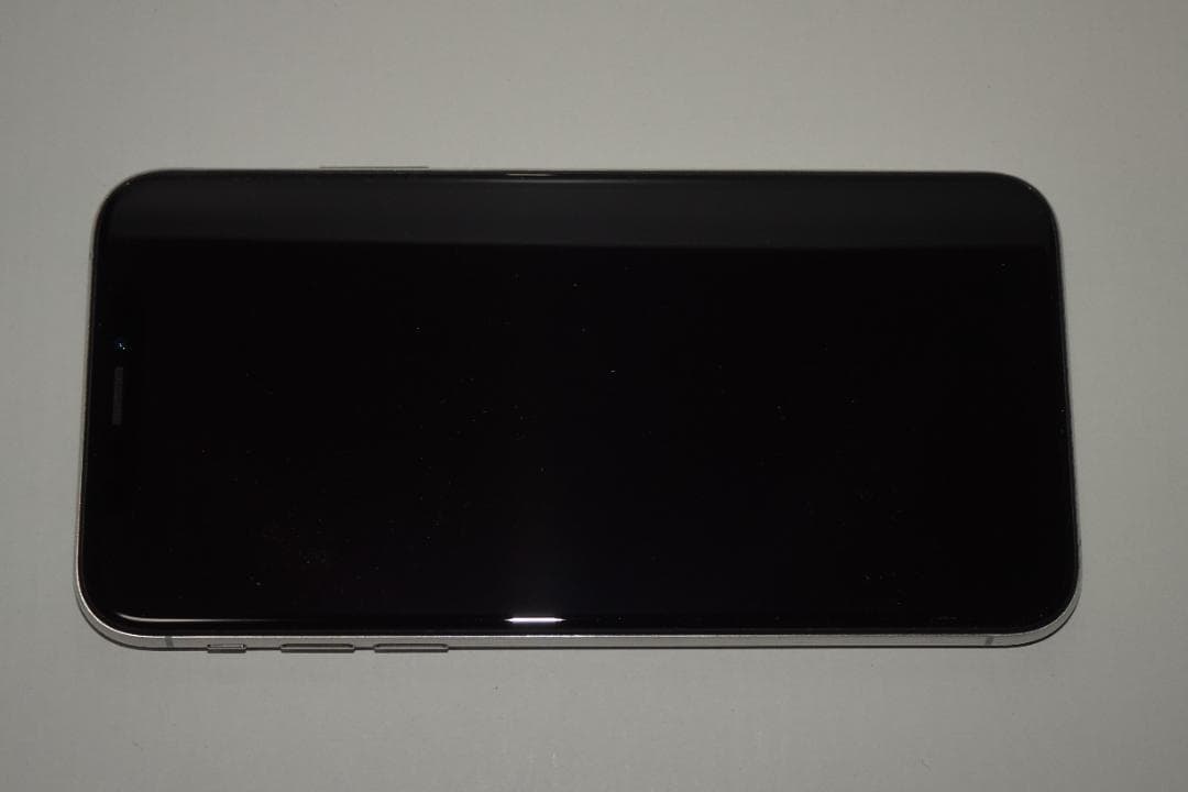 【美品】iPhoneXS 64GB シルバー