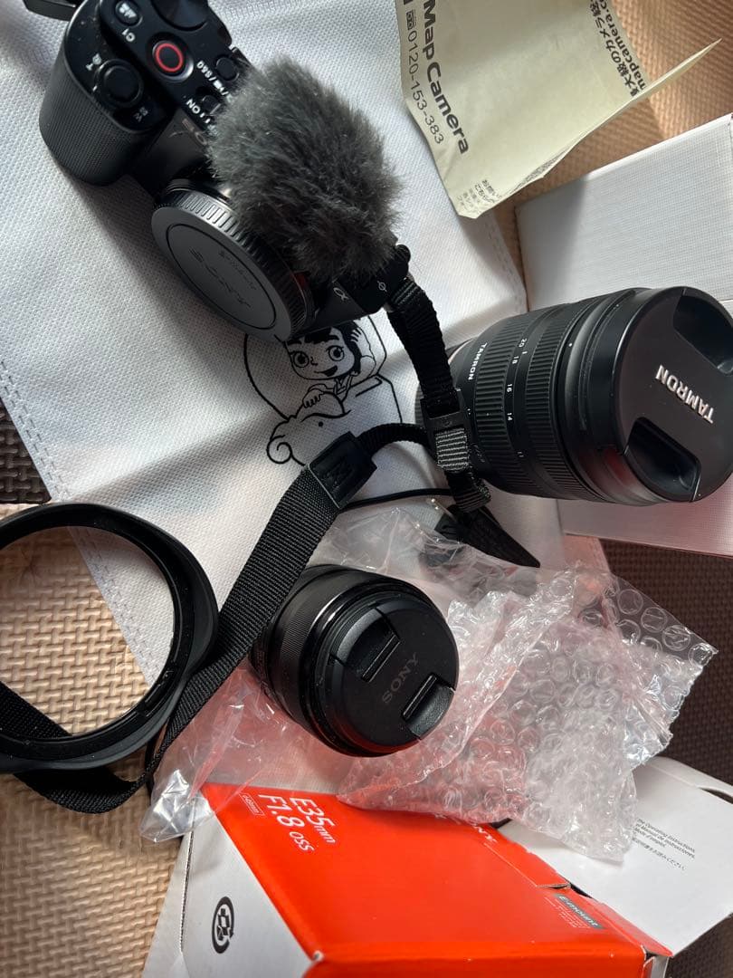 SONY VLOGCAM ZV-E10 ボディ ZV-E10 SEL35F18