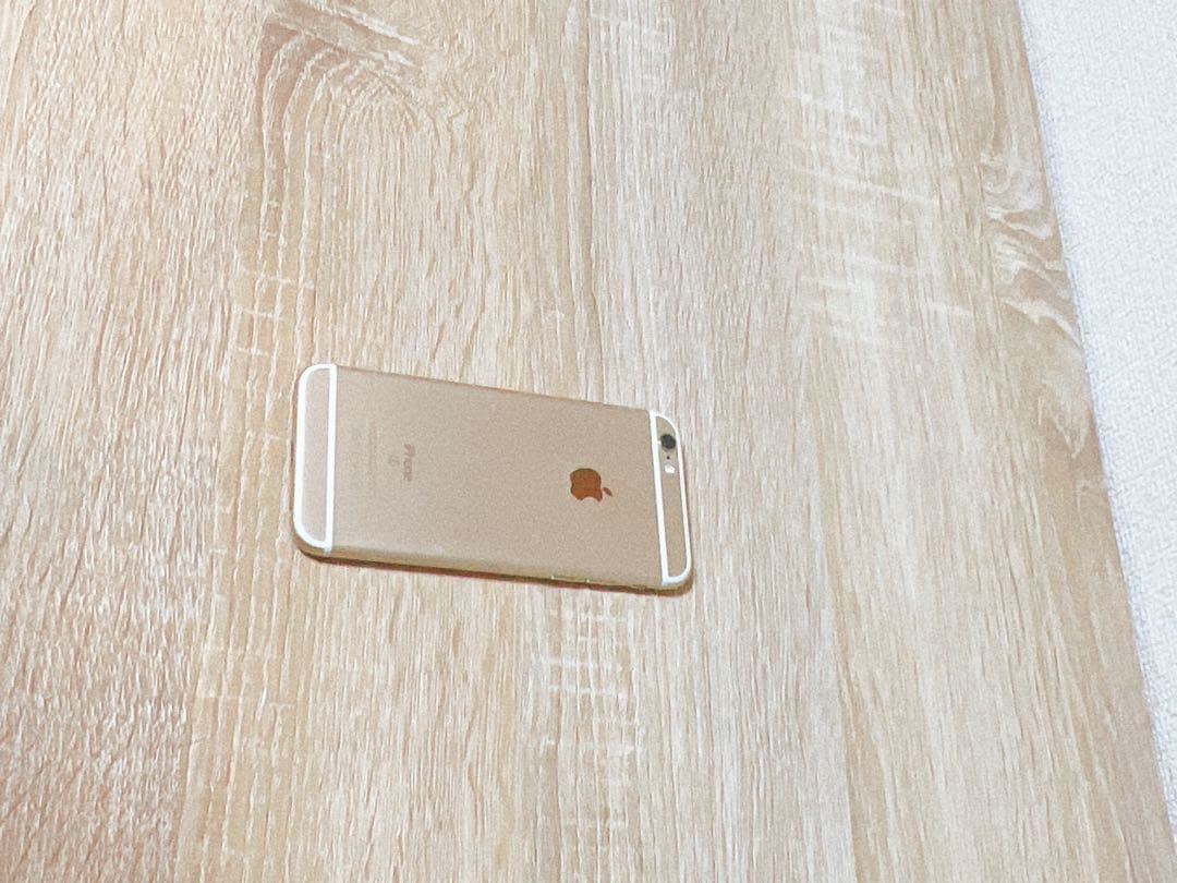 Apple iPhone ゴールド