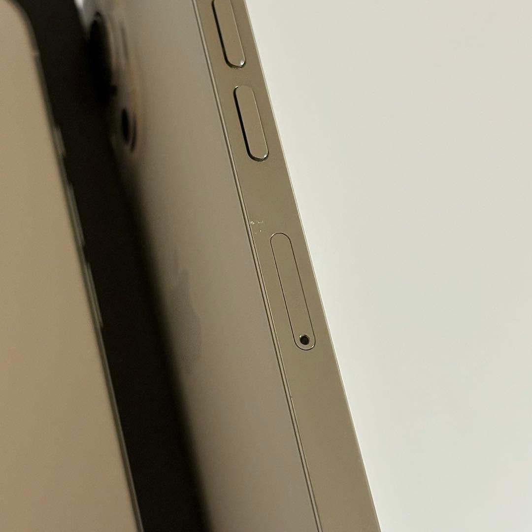 iPhone13pro 256GB シルバー　バッテリー容量100%