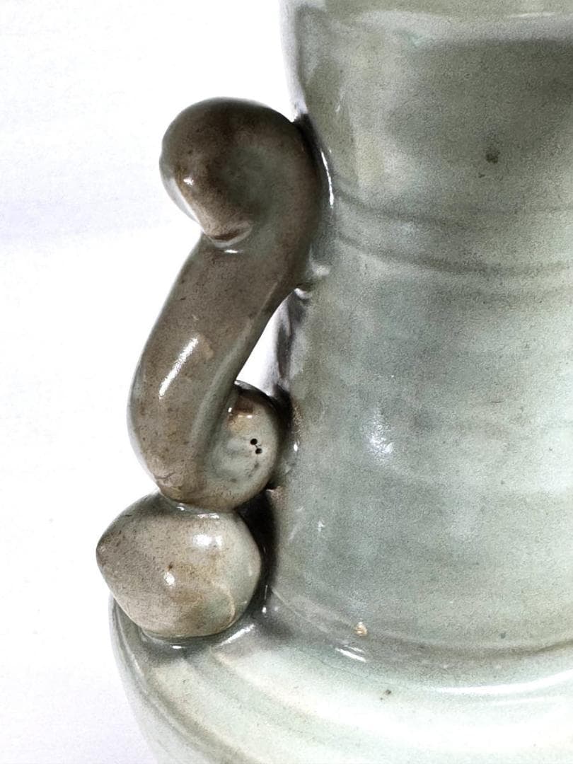 五代時期 越窯青磁陰刻双耳花器 花瓶 無傷 時代品 伝世品焼物 WWTT247