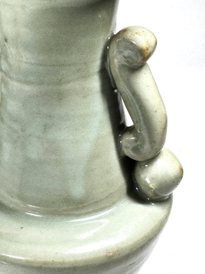五代時期 越窯青磁陰刻双耳花器 花瓶 無傷 時代品 伝世品焼物 WWTT247
