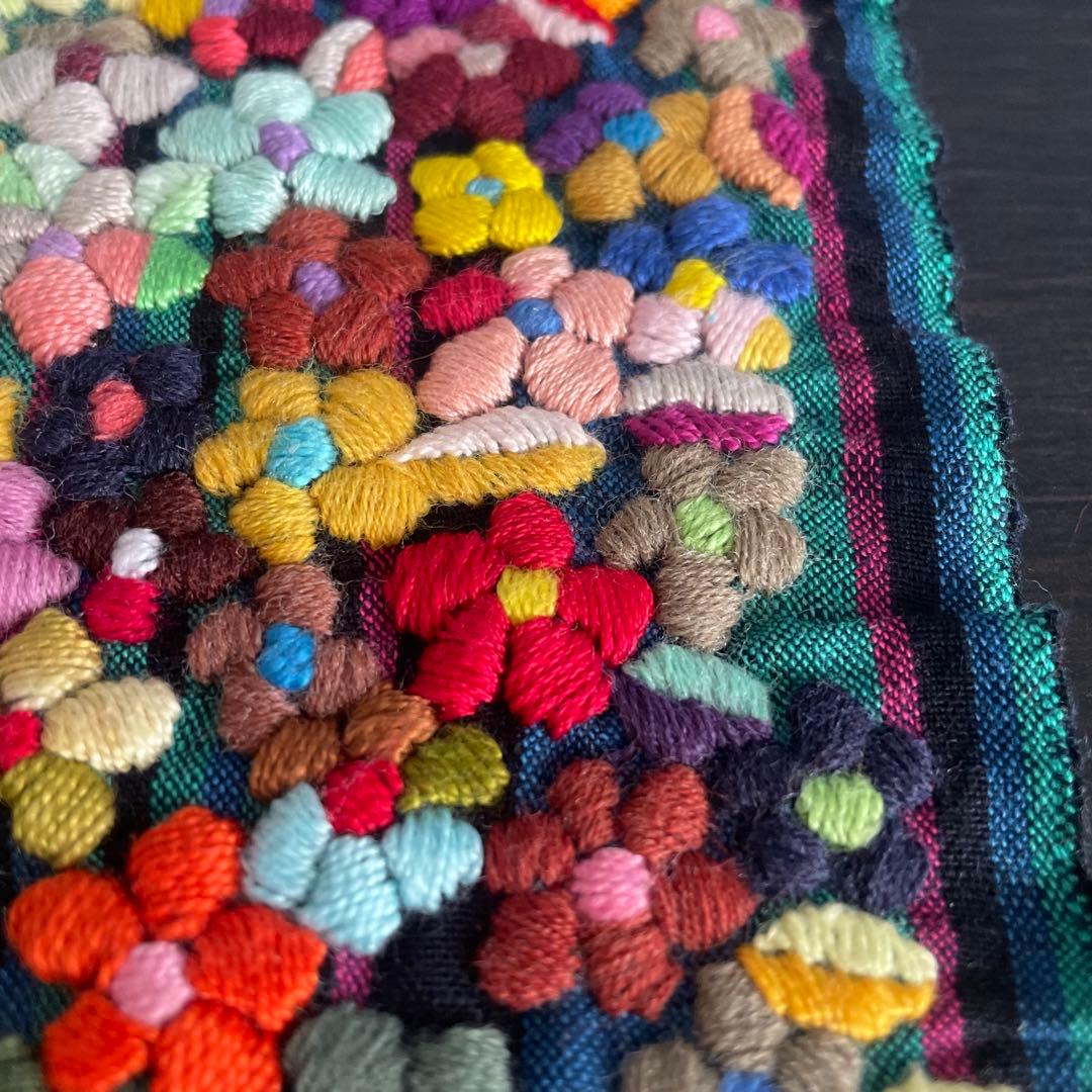 【 La Renaissance 】会津木綿 咲き誇る小花 仏愛刺繍 聖遺物