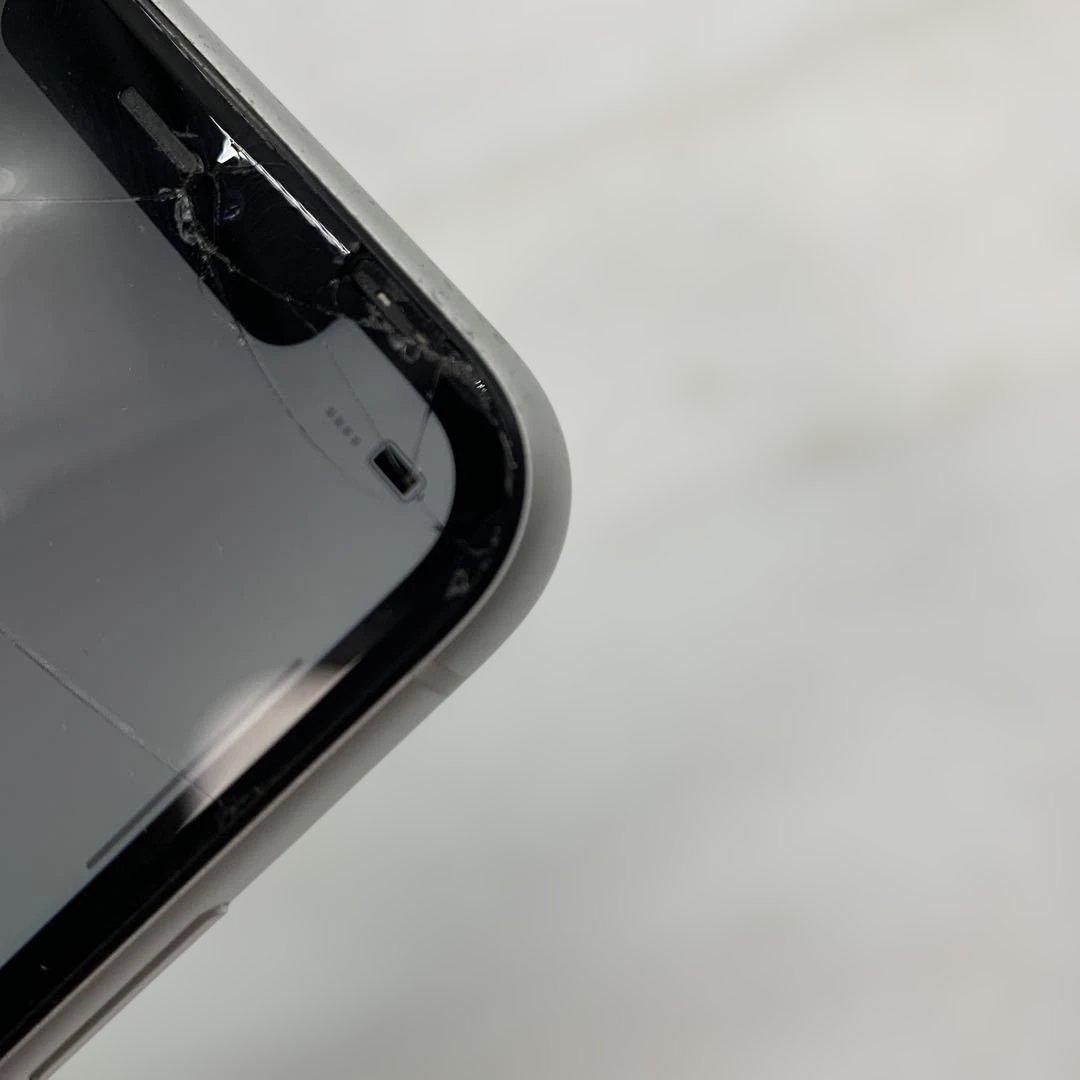 iPhone XR 256GB ホワイト