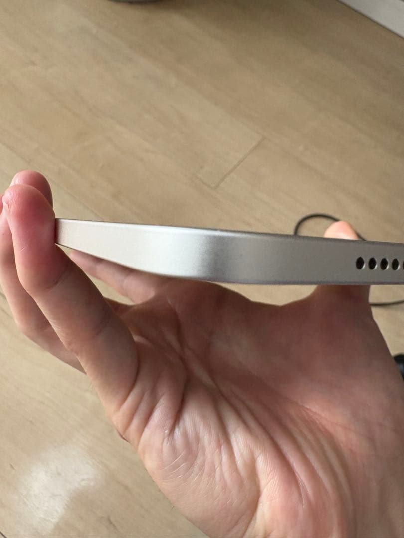 【美品】Apple iPad mini スターライト 64GB Wifiモデル