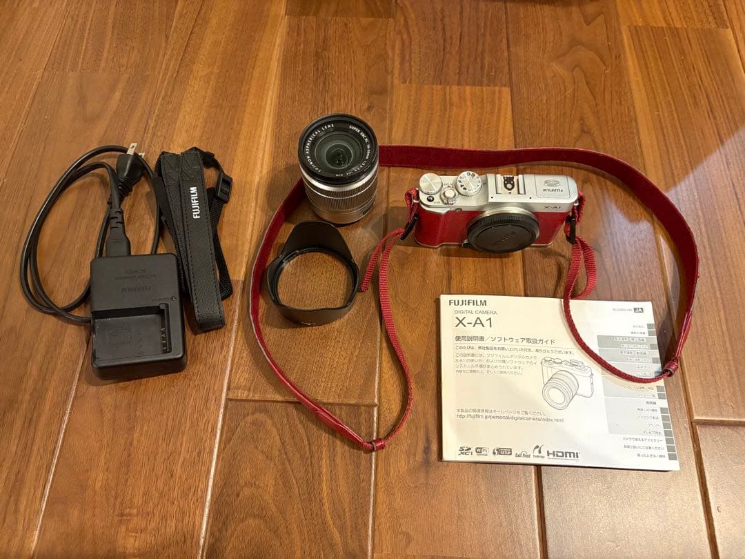 専用品　美品FUJIFILM X-A1 16-50mm レンズキット レッド