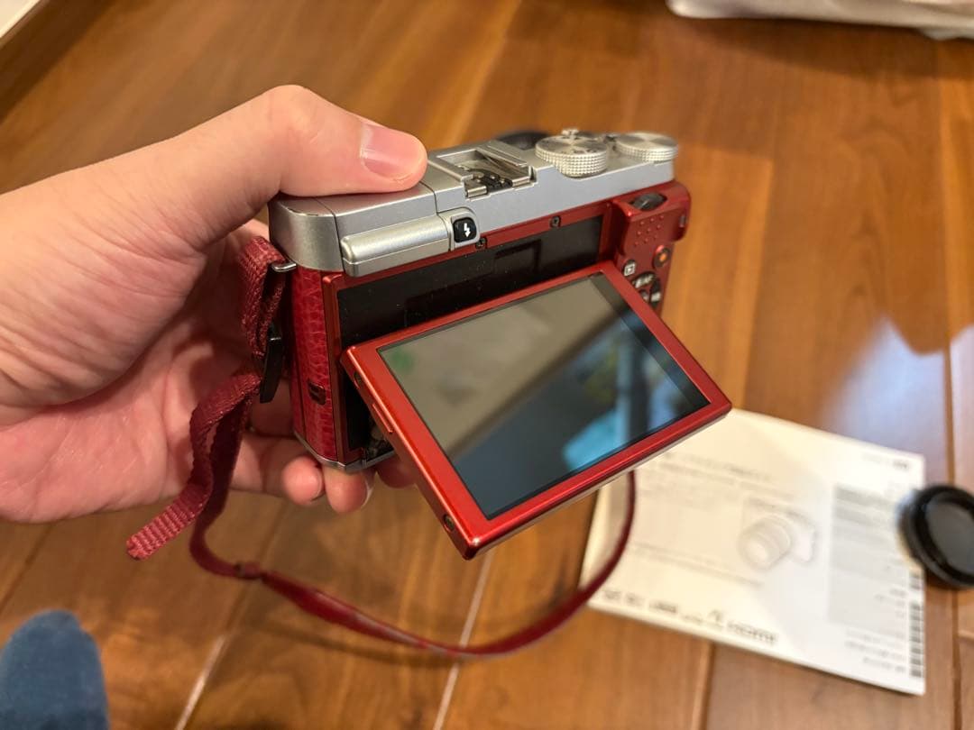 専用品　美品FUJIFILM X-A1 16-50mm レンズキット レッド