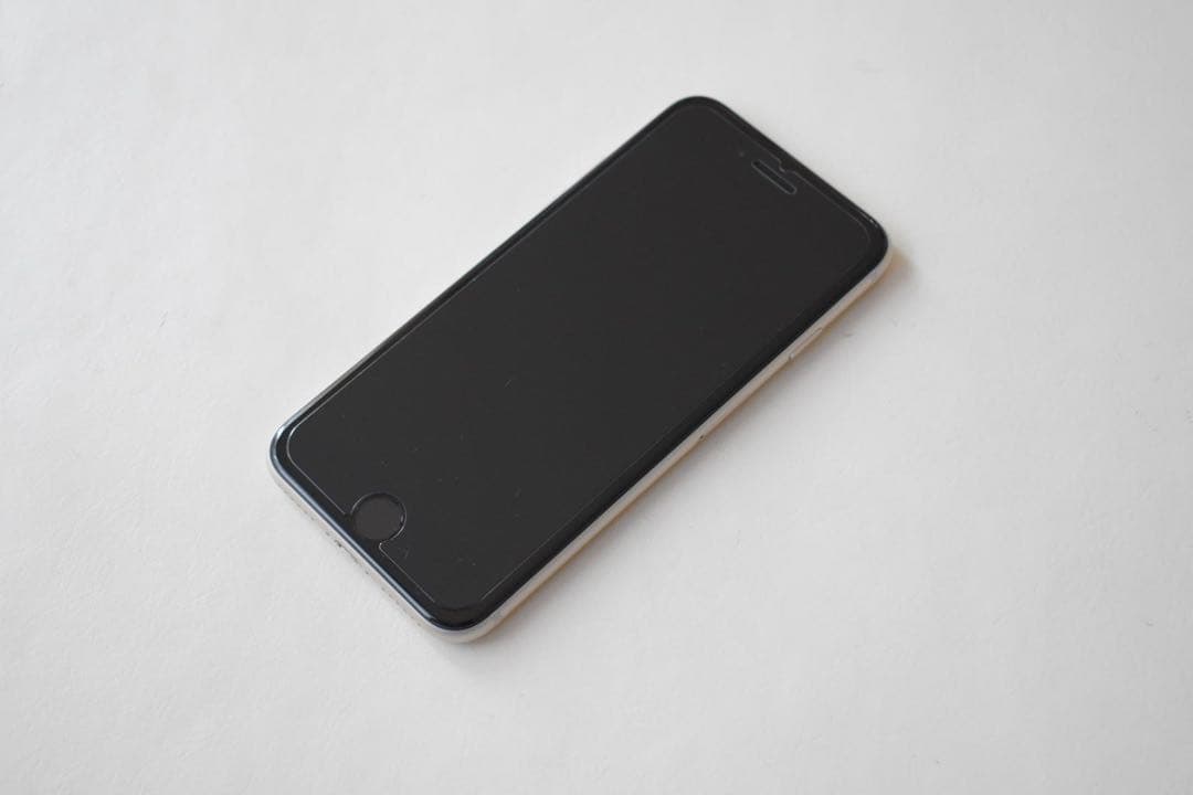 iPhone SE 第3世代 128GB スターライト