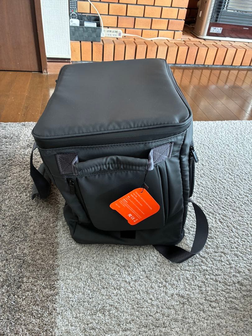 Jackery 中型クーラーバッグ 黒