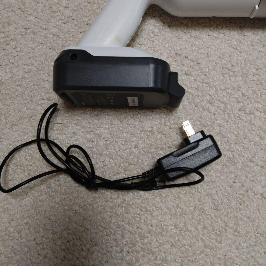 スティッククリーナー本体 ふとんクリーナー充電器・ノズル付き