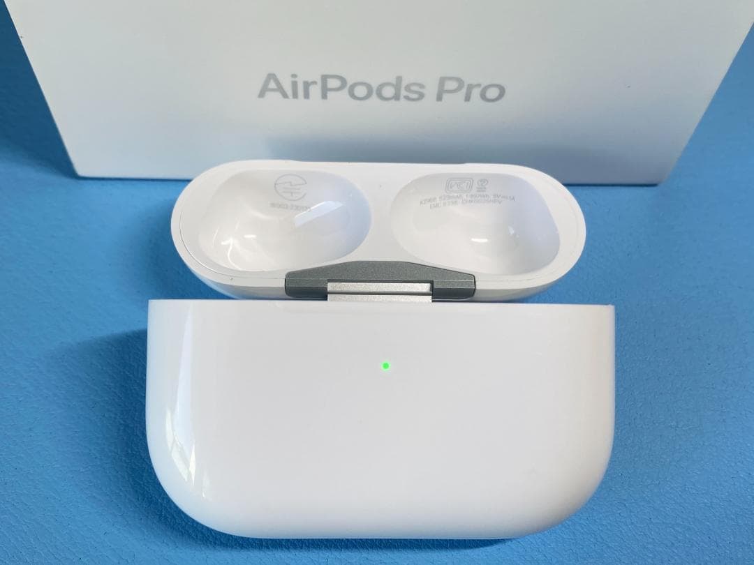 AirPods Pro 第2世代 充電ケースのみ A2968 MRQK