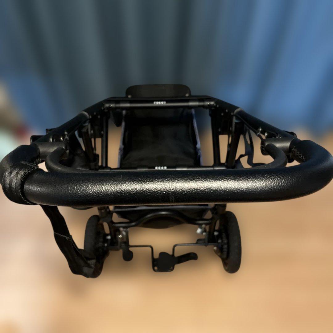 AIR BUGGYエアバギー 新型フレーム　ドッグ　ペットカート ドーム　黒