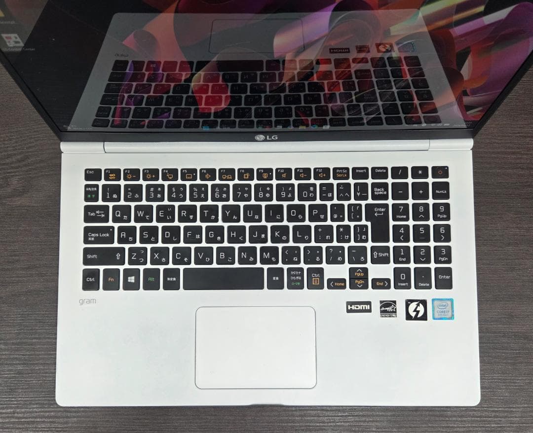 LG gram 15インチ/ i7 / 16GB / 256GB / オフィス