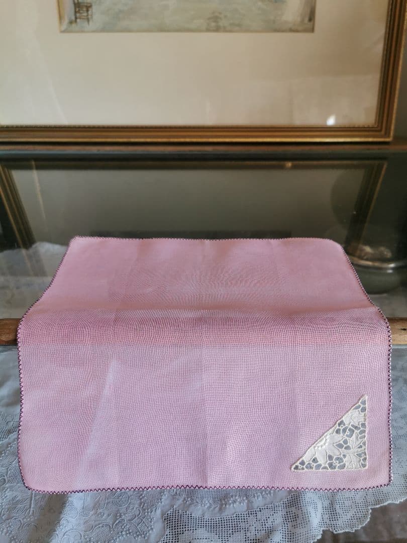 アンティークイギリス クレマチス刺繍オープンカットワーク嵌込み シアーハンカチ