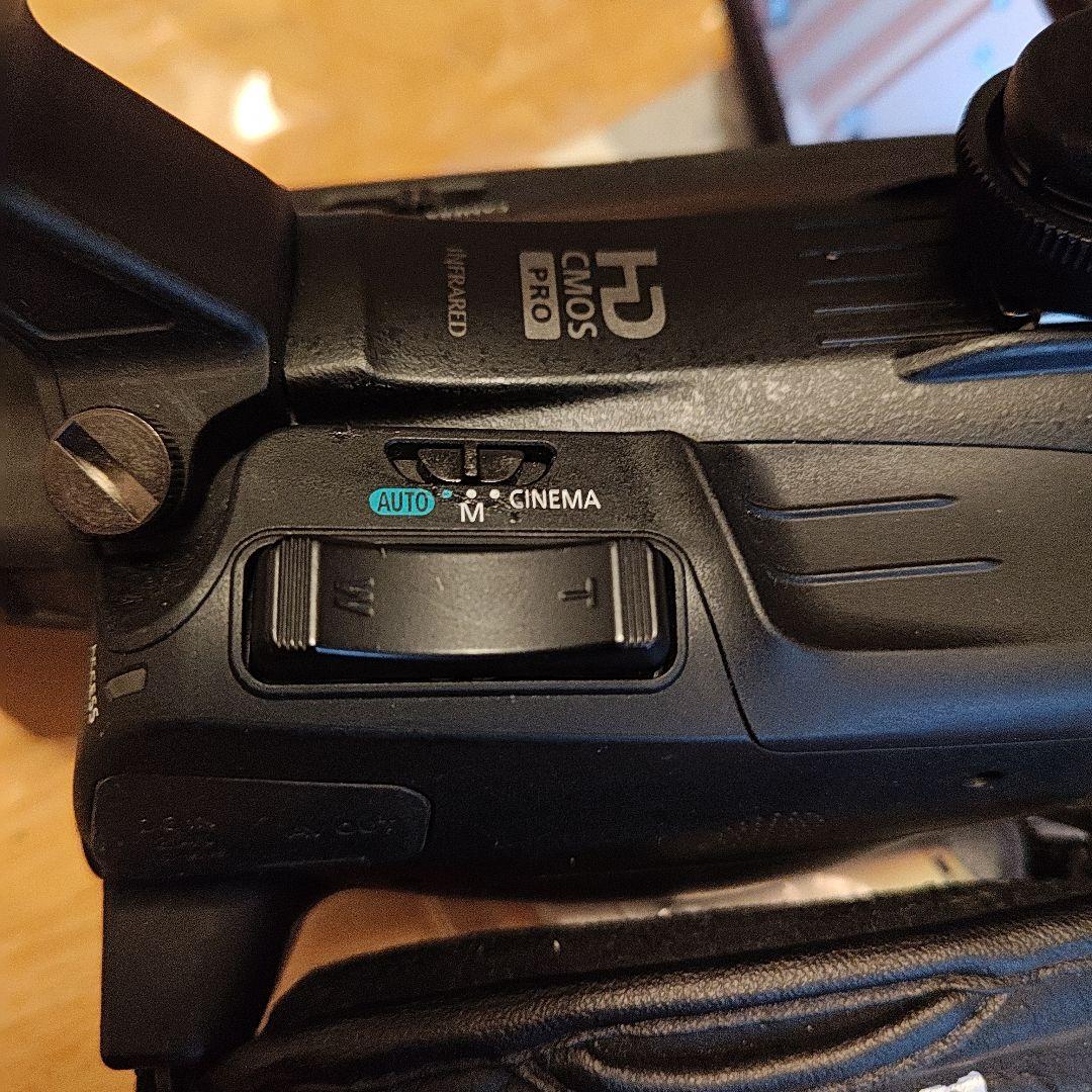 Canon XA30 業務用ビデオカメラ本体　動作確認済み