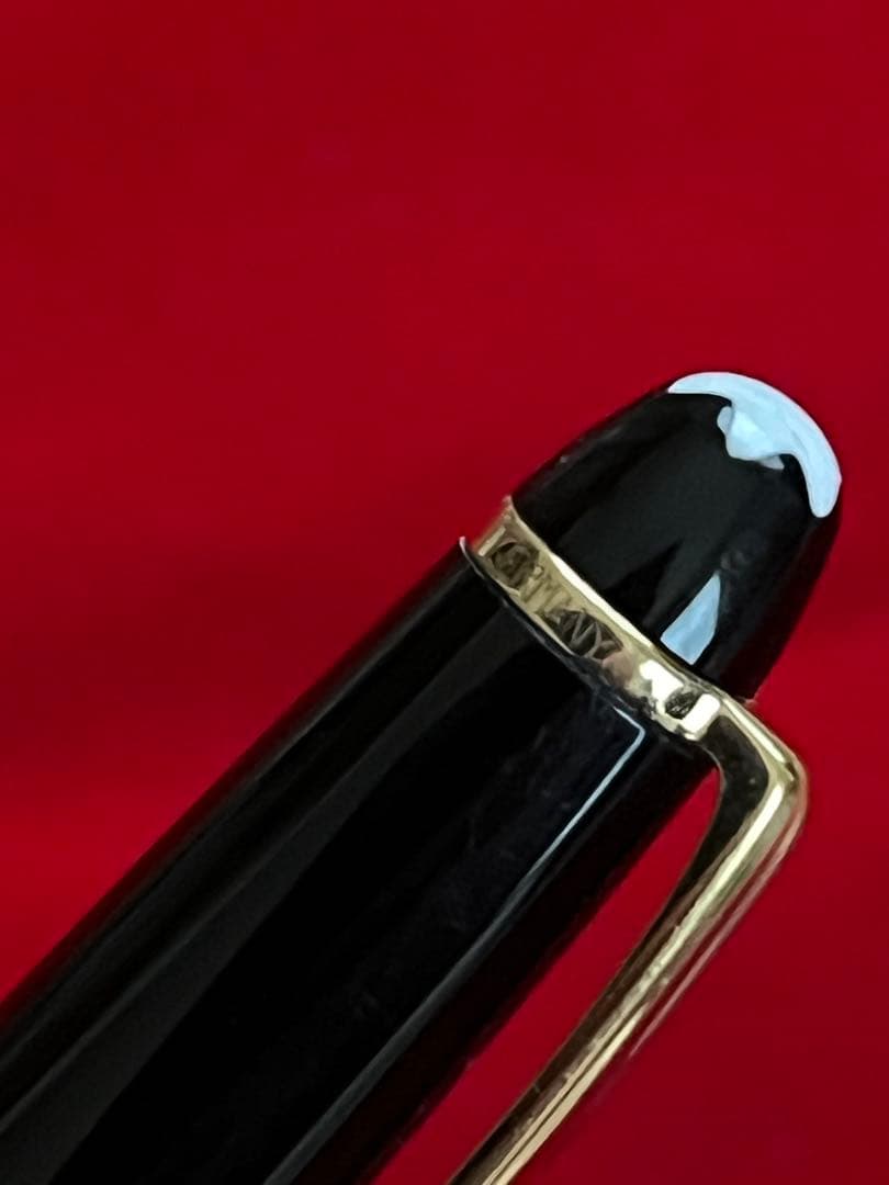 Montblancモンブランボールペンマイスターシュテュック164ゴールド‼️