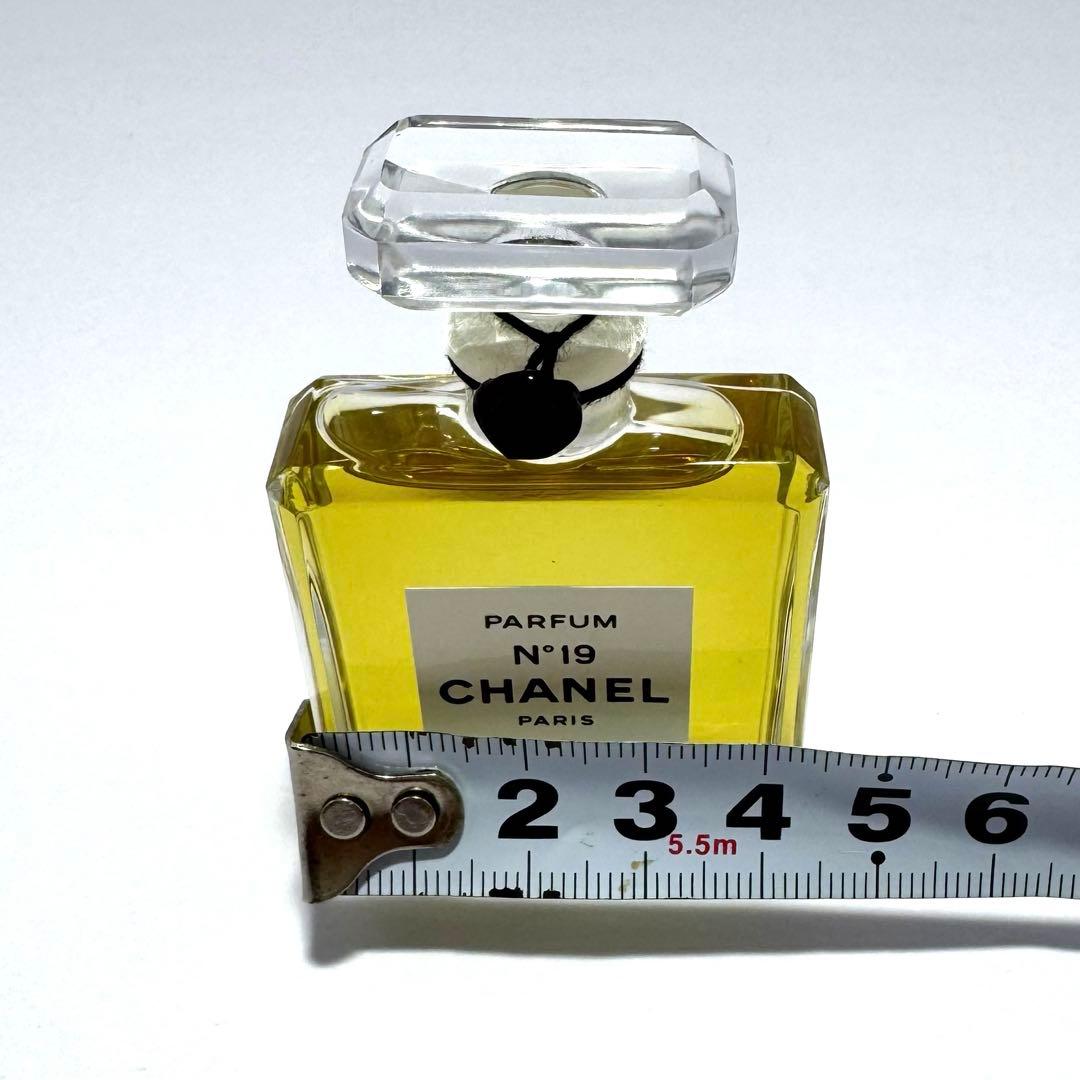 新品未使用 CHANEL No19 PARFUM 香水 オードトワレ シャネル