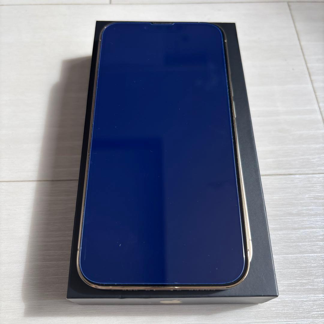 iPhone13pro256GBゴールドバッテリー74%オマケ付き