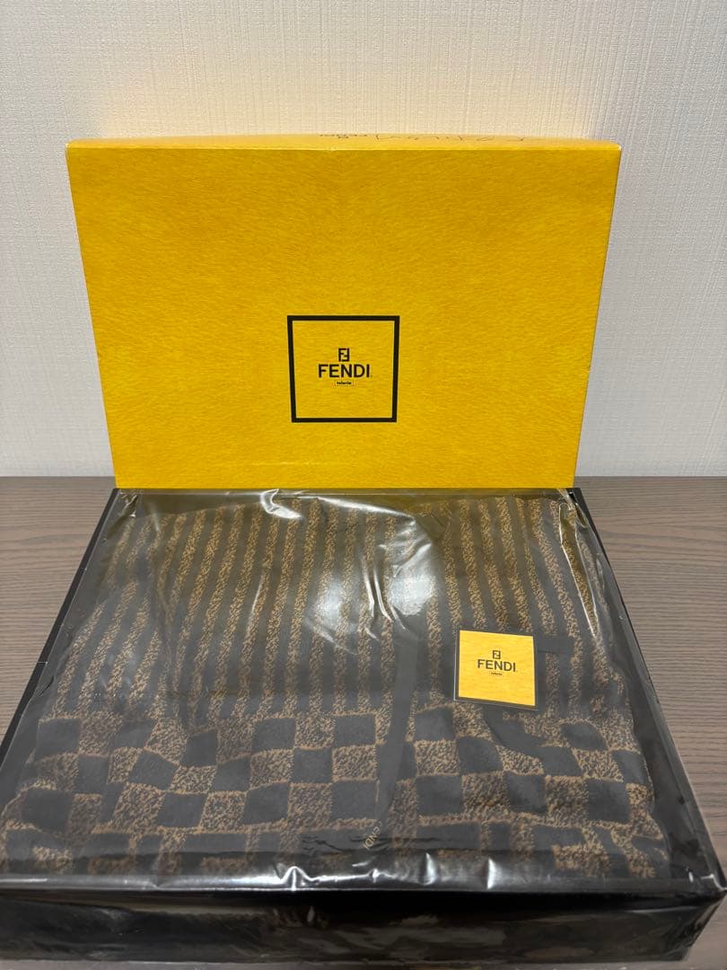 う*ん様 FENDI ☆☆ 大判のバスタオル