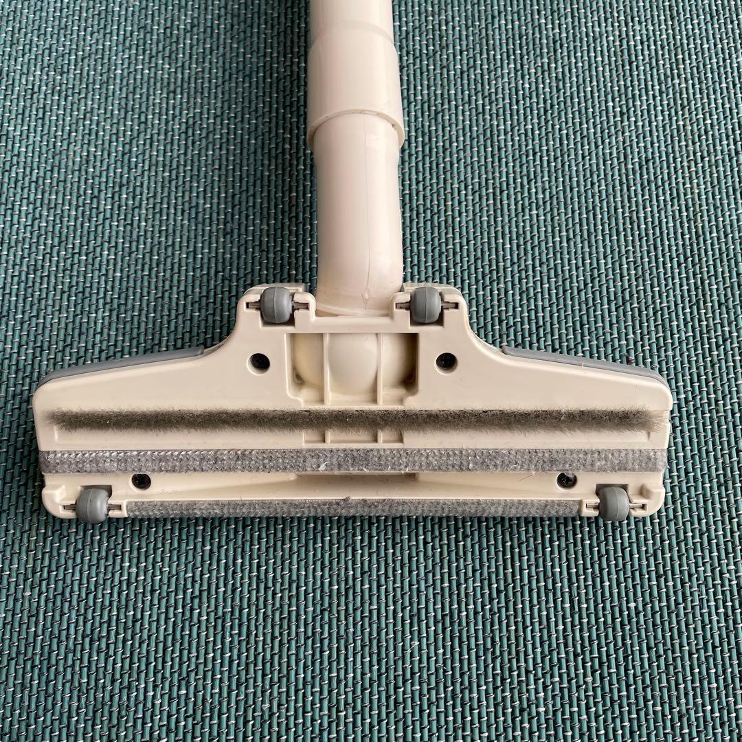 Makita CL105D(N) 充電式クリーナー　ホワイト