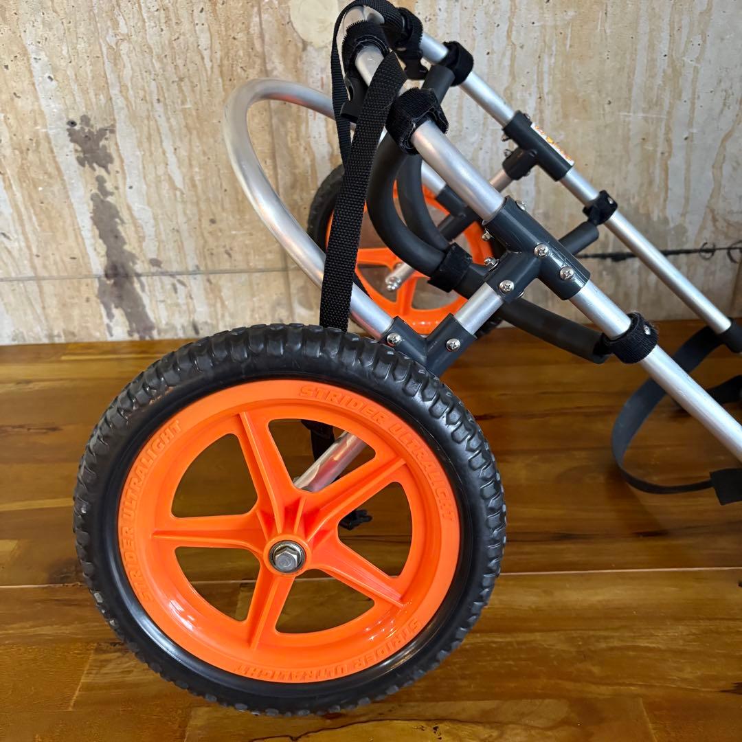 ポチの車イス　犬用補助具