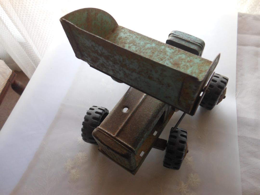 ブリキ　ショベルカー　ブルトーザー　ハイリフト　ローダー　LUMAR