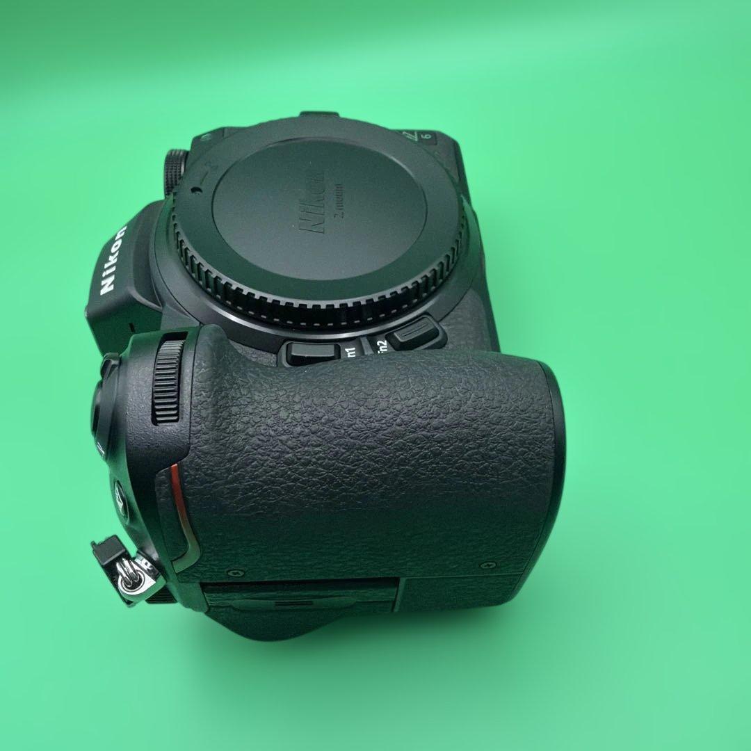 Nikon ニコンZ6 ボディ　ミラーレスカメラ 一眼 ブラック 7000枚