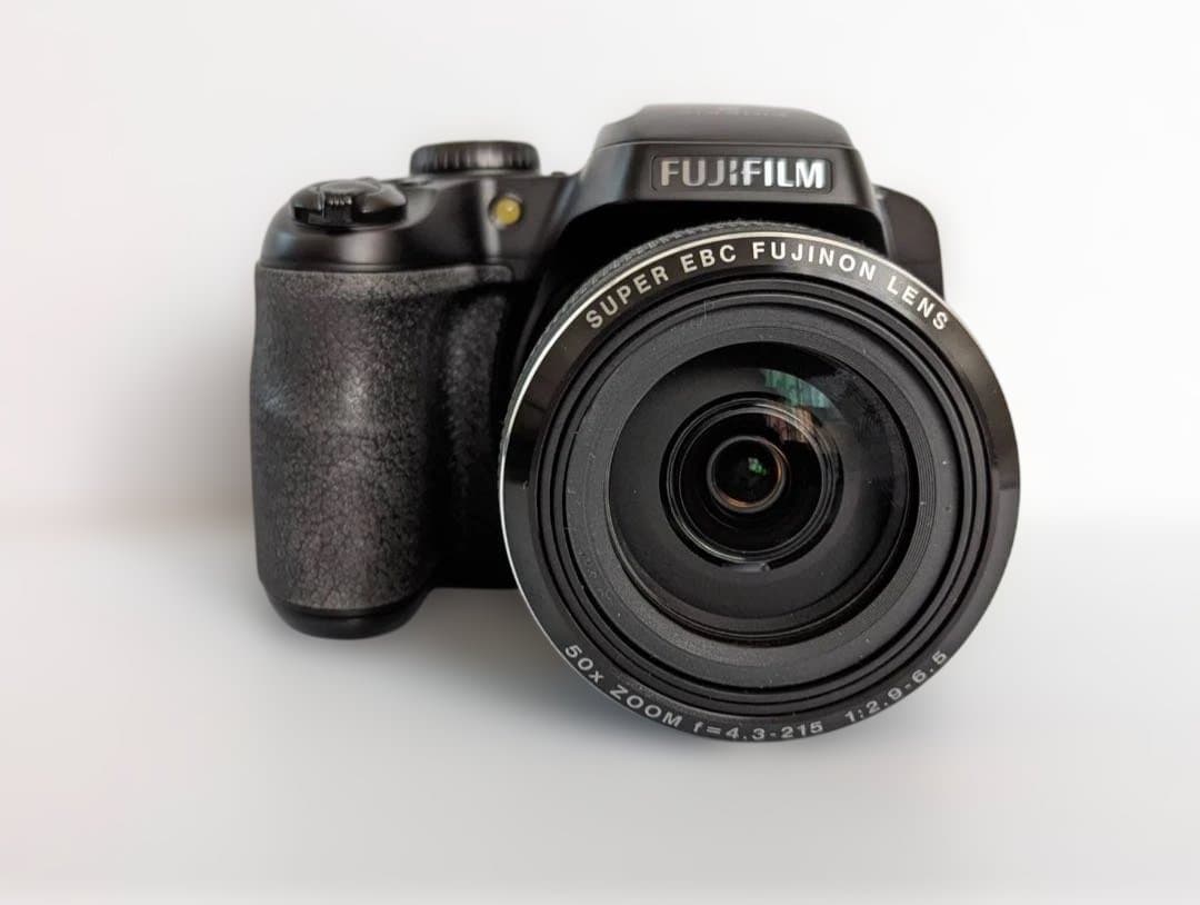 629 富士フイルム FINEPIX S9200 カメラ ファインピクス