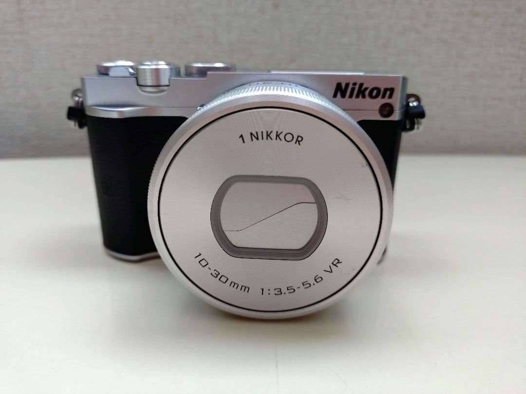 デジタルカメラ Nikon 1 J5
