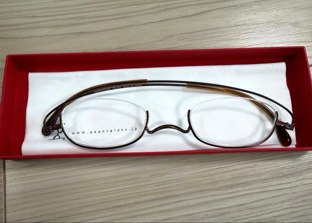 Paperglass 超薄型老眼鏡 ブラウン 超薄型ケース付き 左右+1.00