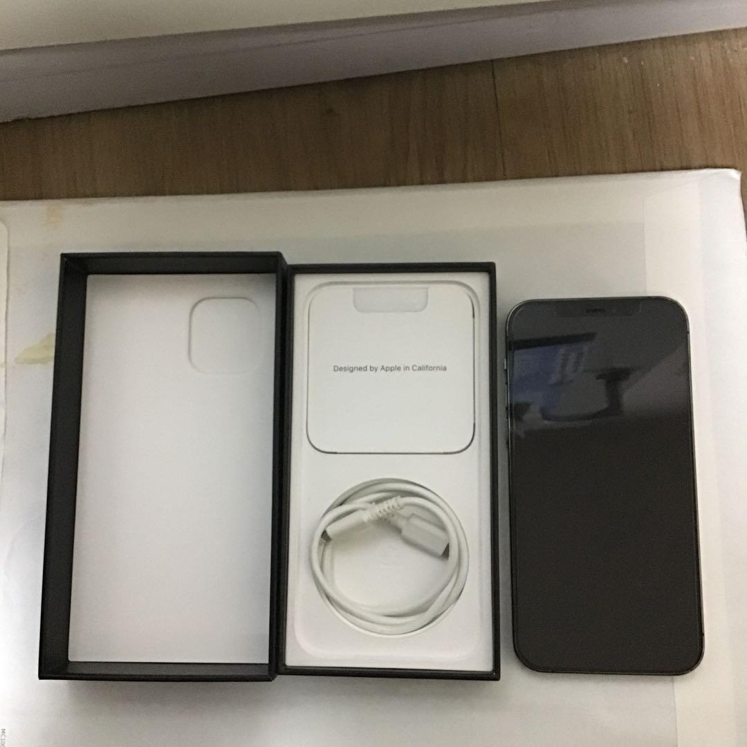 ✨超美品iPhone 12pro 256GBSIMフリー