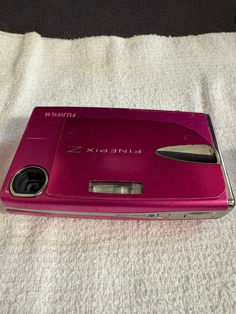 【希少】FUJIFILM FinePix Z250fd ピンク デジカメ