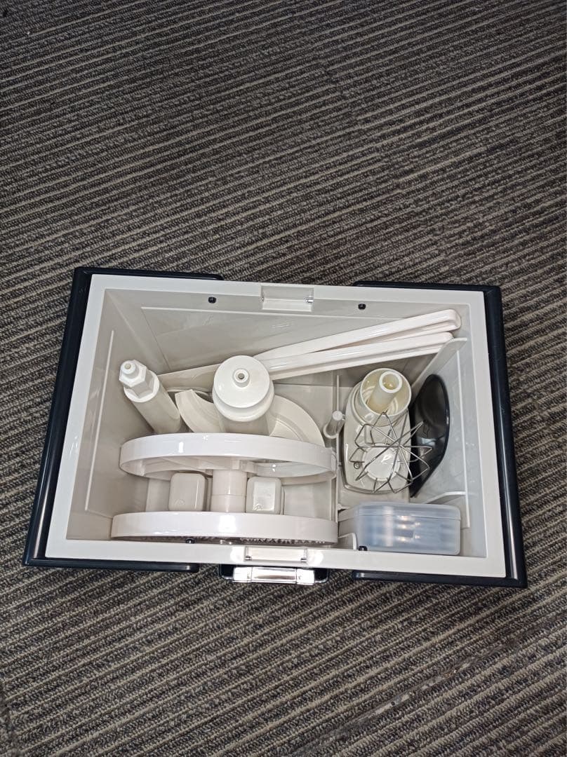 八5622【美品】アムウェイ　フードプロセッサー部品(写真に載っている物のみ)