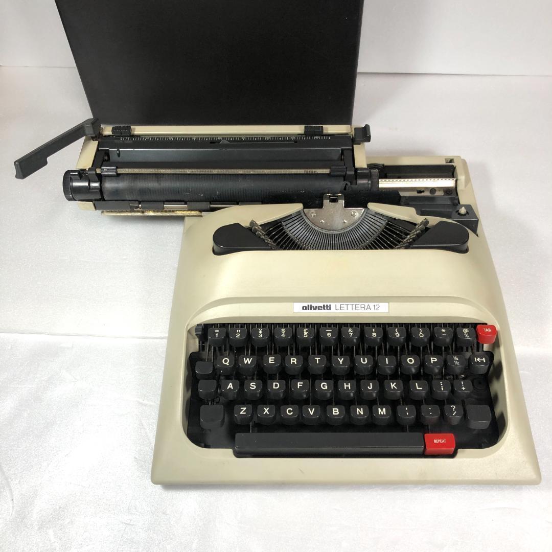 タイプライター オリベッティ 12、ヴィンテージ、動作良好、スペイン製