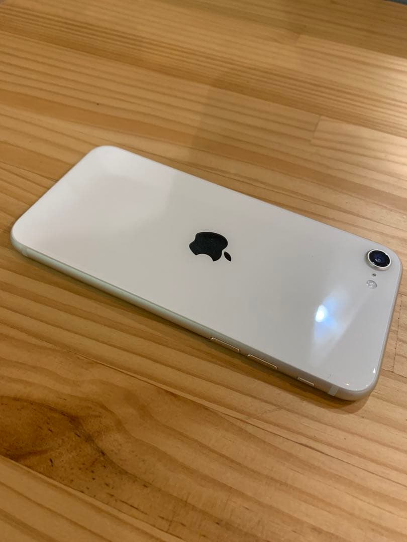 iPhoneSE 第3世代 64GB スターライト ホワイト