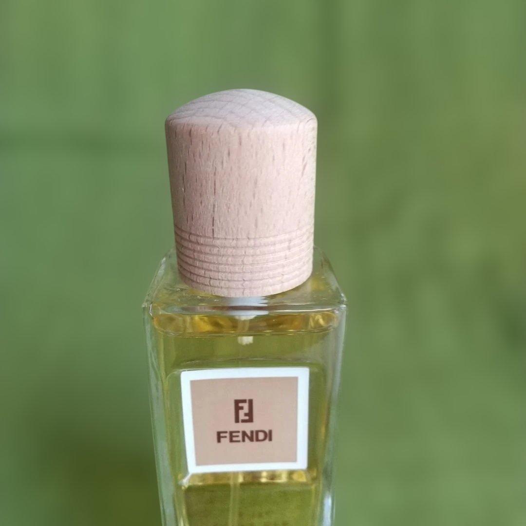 ＊新品 未使用＊フェンディ ライフエッセンス オードトワレ 30ml