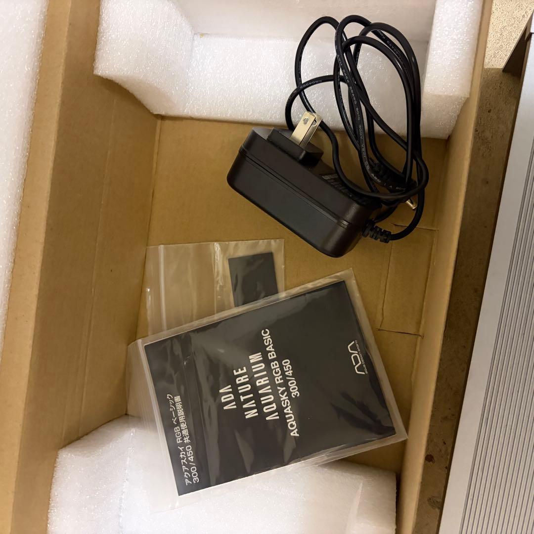 ADA アクアスカイ RGB ベーシック 300